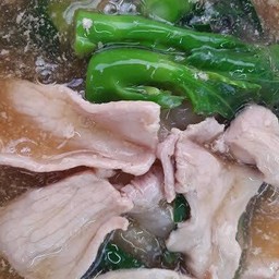 ราดหน้าหมูหมัก