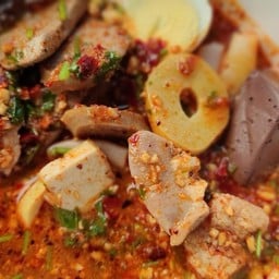 ก๋วยจั๊บเจริญราษฎร์