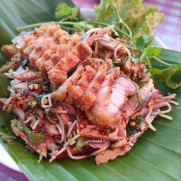 ยำหนมจีน ปลาทู-หมูกรอบพิเศษ
