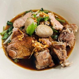 เกาเหลาลูกชิ้นเนื้อสด