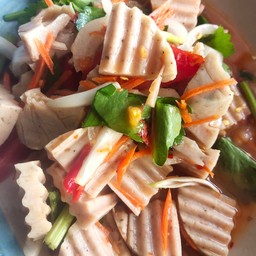 ยำหมูยอซิ่ง