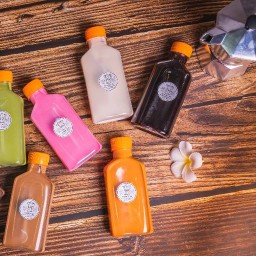 55 Moka Cafe กาแฟสดหม้อต้มโมก้าพอทและขนมไทย