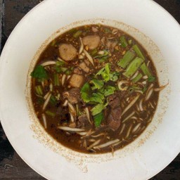 เกาเหลาเนื้อตุ๋น_ลูกชิ้น