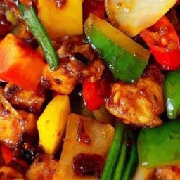 ไก่ผัดเม็ดมะม่วง