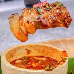 ชีรีนเนื้อย่างโคขุน ไก่ย่างนมสด บ้านหาร ท่าแซ