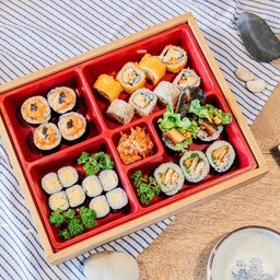 Bento E (Maki Lover)