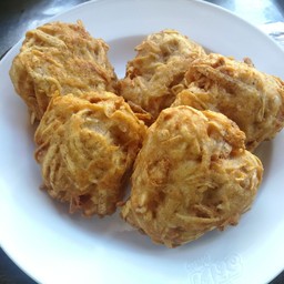 เผือกทอด