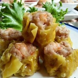 ร้านยำแซ่บนายหัว ปั๊มทองมี