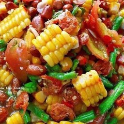ตำข้าวโพดไทยไข่เค็ม
