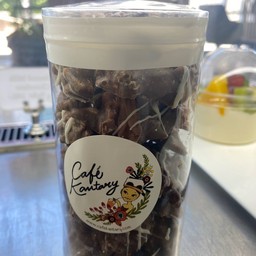 Almond Milkchocolate Cookie