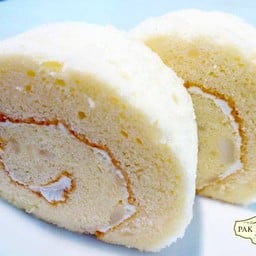 เค้กโรลมะพร้าวอ่อน