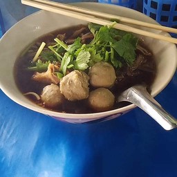 ก๋วยเตี๋ยวเนื้อ