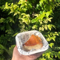 Khod Aroii Home Bake