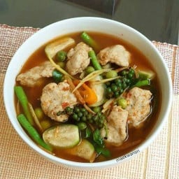 แกงป่าลูกชิ้นปลากราย