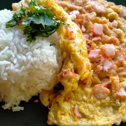 ข้าวไข่เจียวทรงเครื่อง ริมคลอง