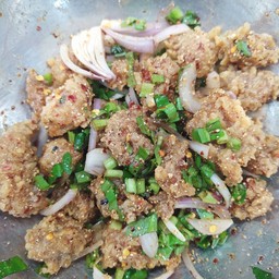 ยำไก่ป๊อป