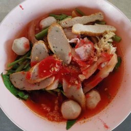 เฮียอ้วนเย็นตาโฟ เจพี