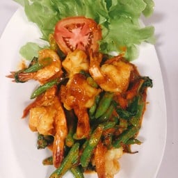 Fried Shrimp with Red Curry