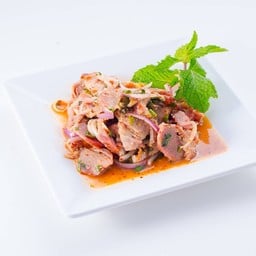 น้ำตกคอหมูย่าง