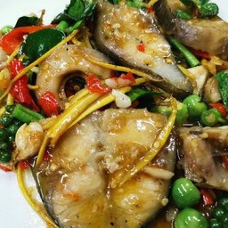 ปลากดผัดฉ่า