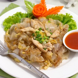 ก๋วยเตี๋ยวคั่วไก่