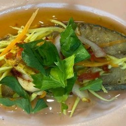 ยำปลาอินทรีย์