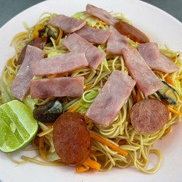 ก๋วยจั๊บจอมทอง