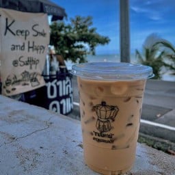 Zaleng cafe’Sattahip: On The Beach