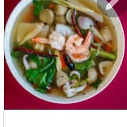 ต้มยำรวมมิตร น้ำใส