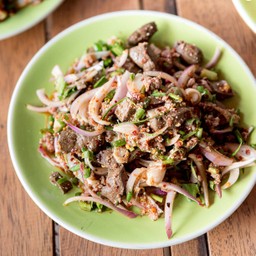 ลาบเนื้อเปรี้ยว