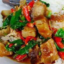 ข้าวกะเพราหมูกรอบ