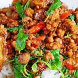 ข้าวกะเพราหมูสับ