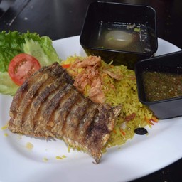 ข้าวหมกปลา