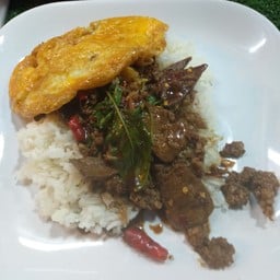 กะเพราตับหมู