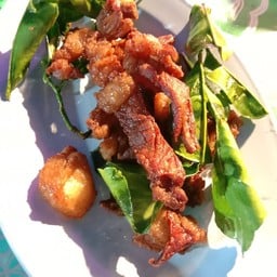 ลาบเป็ดยโส