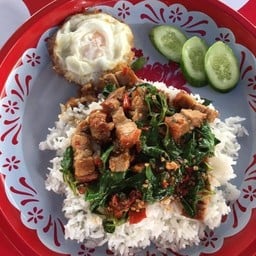 ร้านกะเพราถาดตามสั่ง&ก๋วยเตี๋ยวไก่กาญจนาภิเษก0010