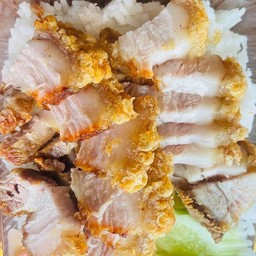 ข้าวหมูกรอบ