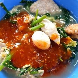 สุกี้เจ้นุ้ย