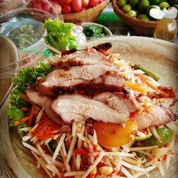 ตำไทยใส่คอหมูย่าง