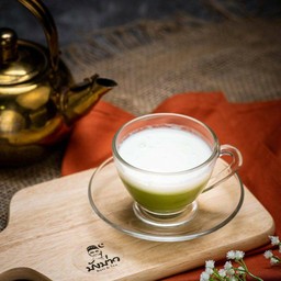 ชาเขียวนมสดร้อน
