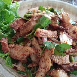 น้ำตกหมู