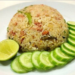 ข้าวผัดแหนม