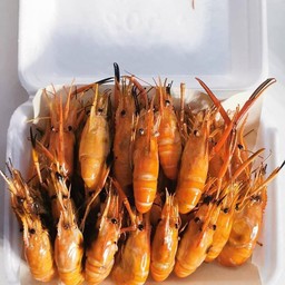 กุ้งเผาหน้าเทศบาลปากน้ำ