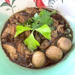 ก๋วยเตี๋ยวเรือเลิศรส @ ตลาดอัศวรรณ เมืองทองธานี