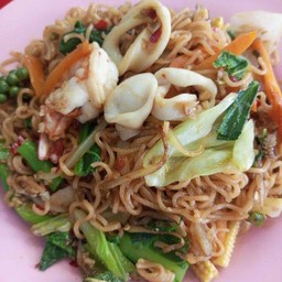 มาม่าผัดขี้เมาทะเล