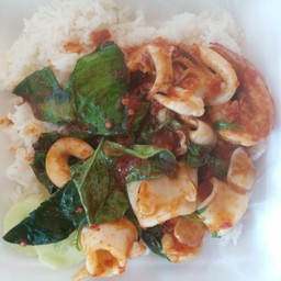 ข้าวพริกแกงทะเล