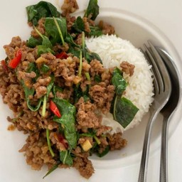 กะเพราเนื้อสับ