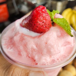สตอเบอรี่ นมสดปั่น