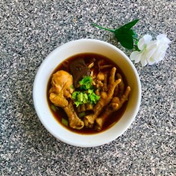 เล็กก๋วยเตี๋ยวไก่มะระ(เทศบาล2 ซ5)