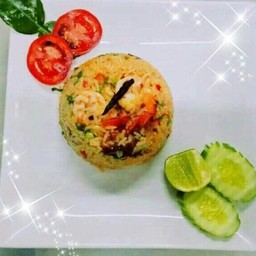 ข้าวผัดต้มยำกุ้ง